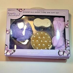BRAND NEW VIVITAR ESSENTIALS SIMPLY BEAUTIFUL  BODY CARE SPA GIFT SET